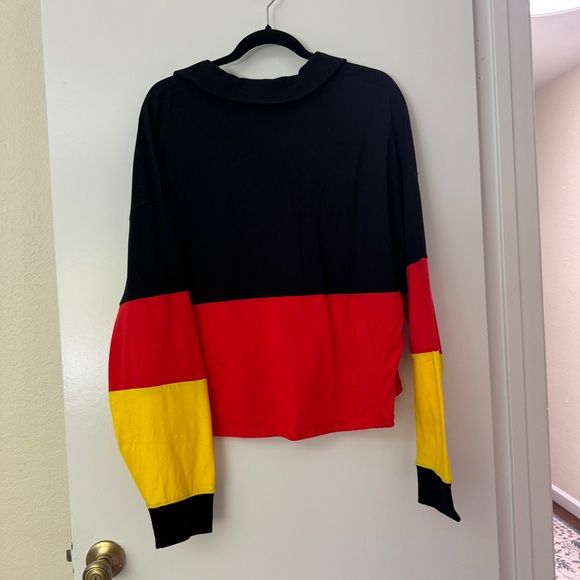 NWT Cropped Mickey long sleeve size Women’s XL - Picture 3 of 3